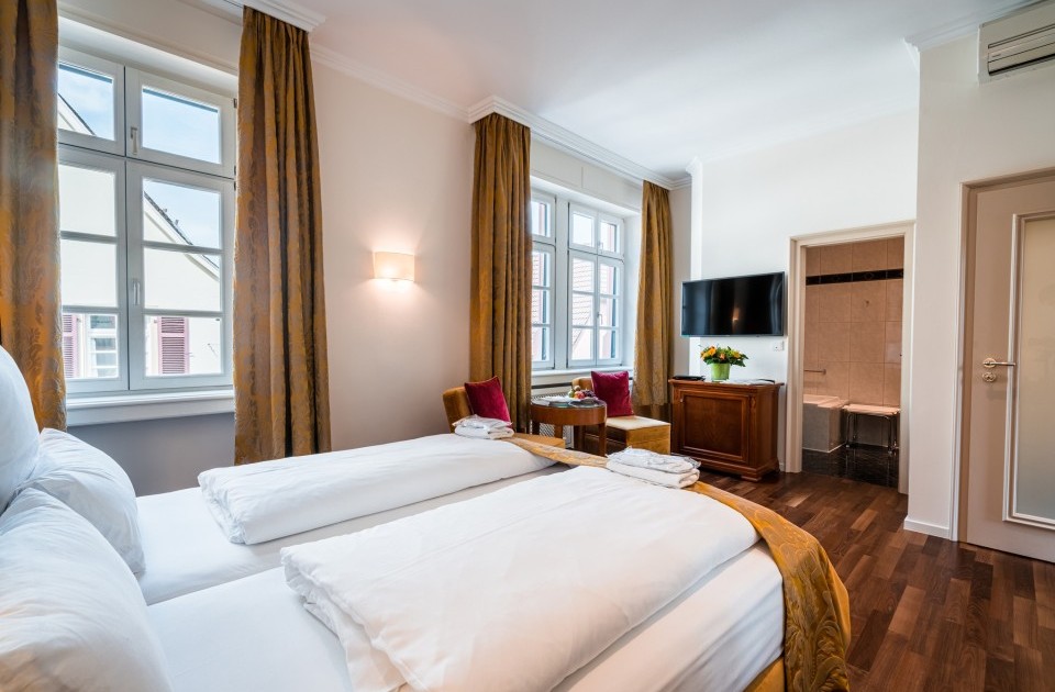 DeidesheimerHof_210612-Zimmer-Terasse-Portraet_GVOMEDIA-002