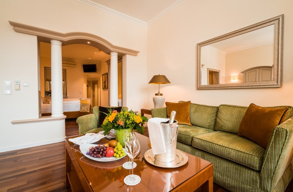 DeidesheimerHof_210612-Zimmer-Terasse-Portraet_GVOMEDIA-026