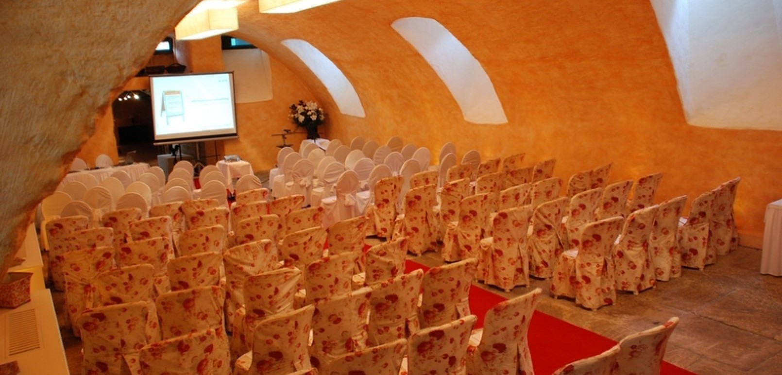 Schlosskeller Tagung Theaterbestuhlung