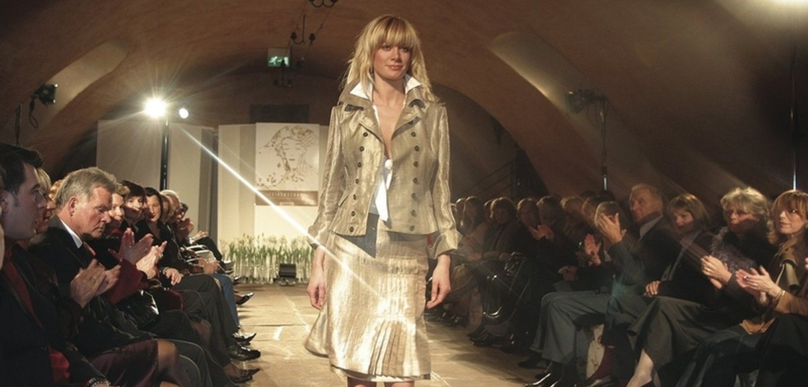 fbed63b6215acd307a3e573d32e38061_1200