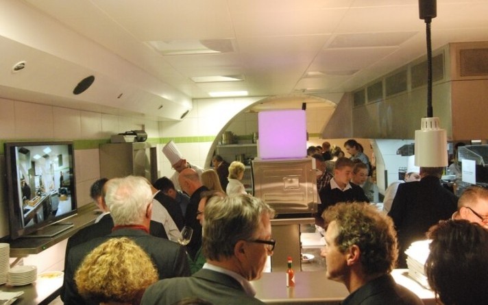 Einweihungs-Küchenparty